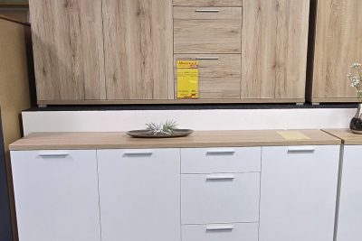 in Weiß mit Sonoma-Eiche oder Sanremo-Eiche Nachbildung, B 192 cm x H 88 cm x T 40 cm Solange Vorrat reicht. Ohne Deko!